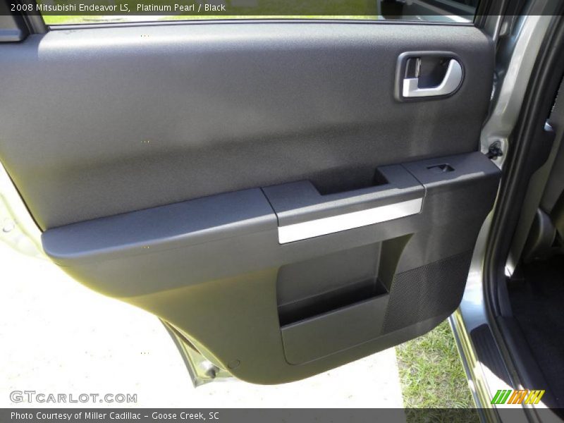 Platinum Pearl / Black 2008 Mitsubishi Endeavor LS