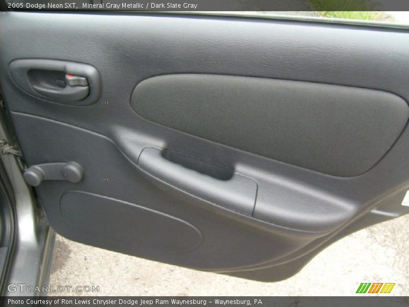 Mineral Gray Metallic / Dark Slate Gray 2005 Dodge Neon SXT