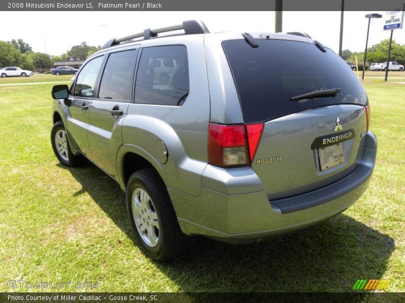 Platinum Pearl / Black 2008 Mitsubishi Endeavor LS