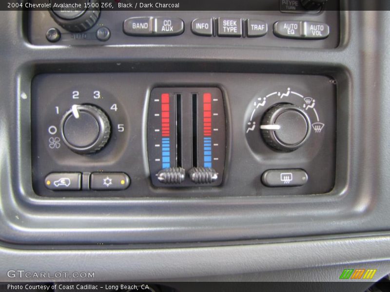 Black / Dark Charcoal 2004 Chevrolet Avalanche 1500 Z66