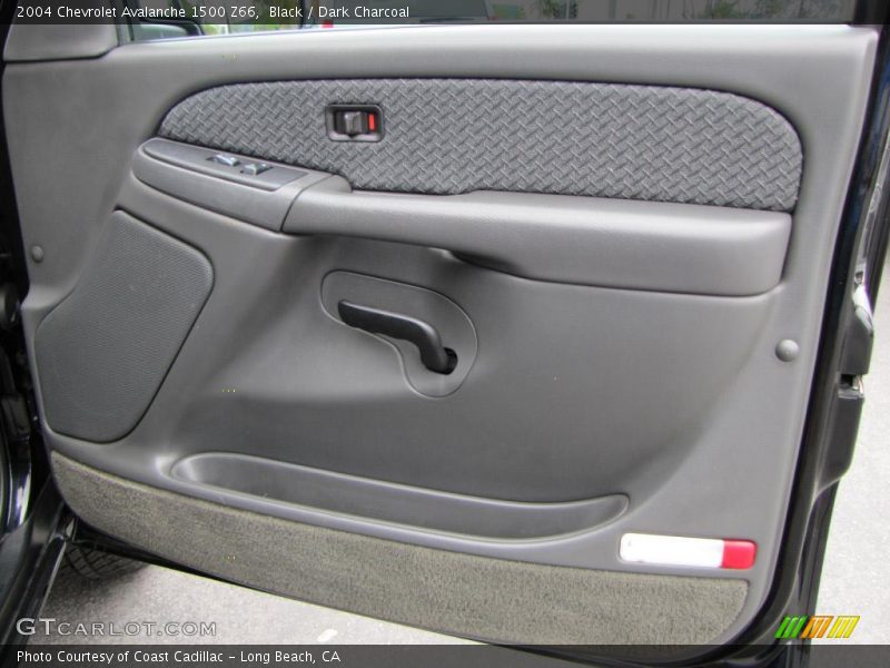 Black / Dark Charcoal 2004 Chevrolet Avalanche 1500 Z66
