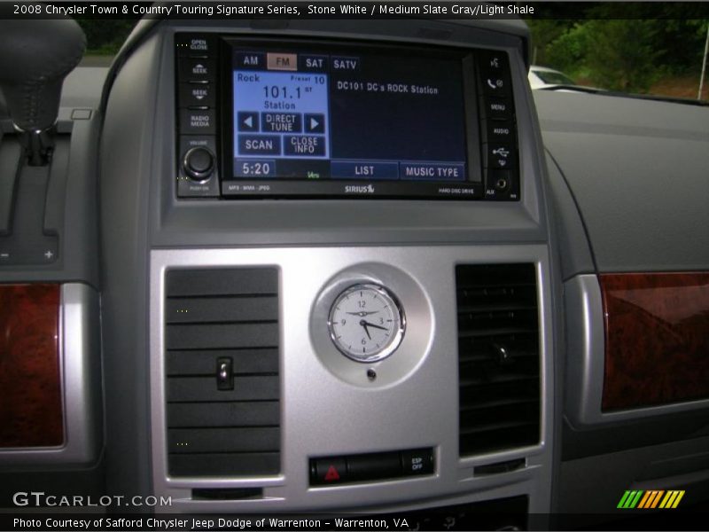 Stone White / Medium Slate Gray/Light Shale 2008 Chrysler Town & Country Touring Signature Series
