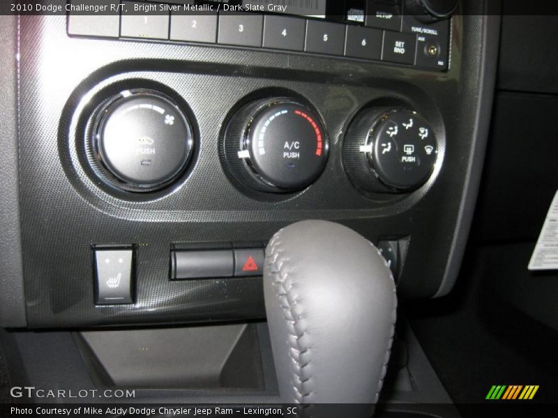 Bright Silver Metallic / Dark Slate Gray 2010 Dodge Challenger R/T
