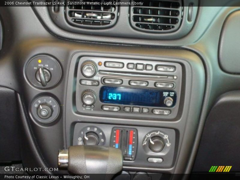 Sandstone Metallic / Light Cashmere/Ebony 2006 Chevrolet TrailBlazer LS 4x4