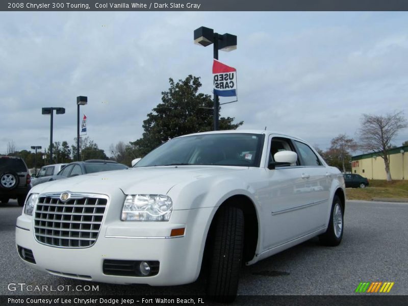 Cool Vanilla White / Dark Slate Gray 2008 Chrysler 300 Touring
