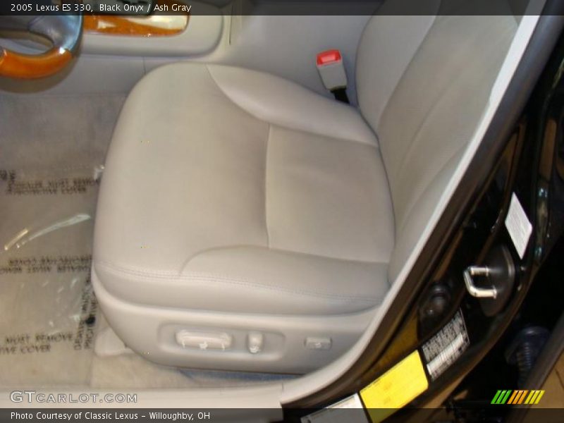 Black Onyx / Ash Gray 2005 Lexus ES 330