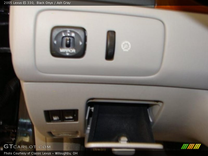 Black Onyx / Ash Gray 2005 Lexus ES 330