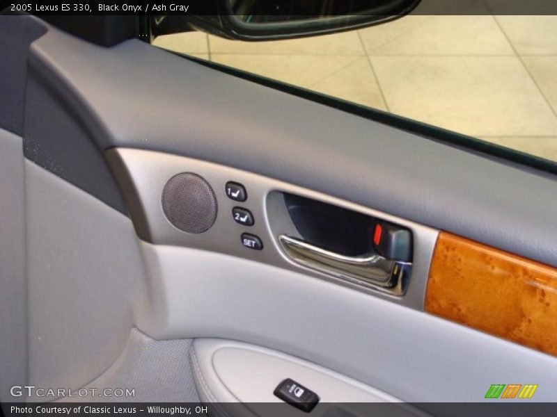 Black Onyx / Ash Gray 2005 Lexus ES 330