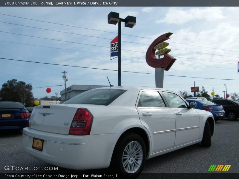 Cool Vanilla White / Dark Slate Gray 2008 Chrysler 300 Touring