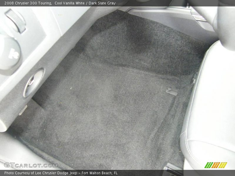 Cool Vanilla White / Dark Slate Gray 2008 Chrysler 300 Touring