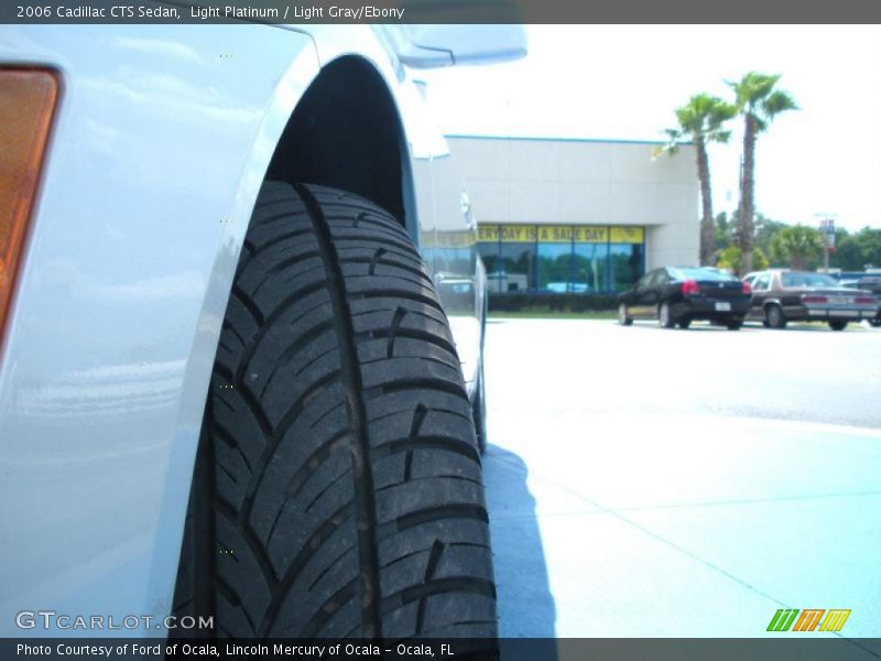Light Platinum / Light Gray/Ebony 2006 Cadillac CTS Sedan