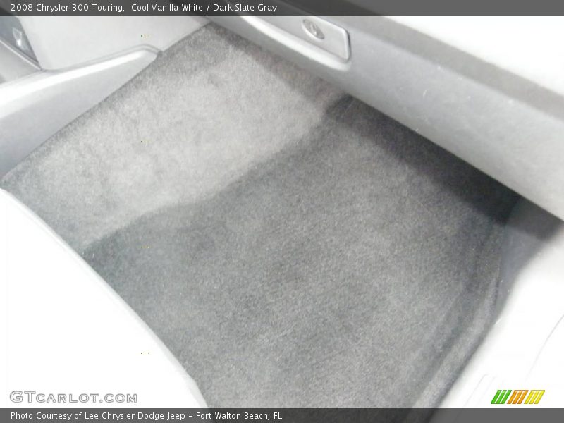 Cool Vanilla White / Dark Slate Gray 2008 Chrysler 300 Touring