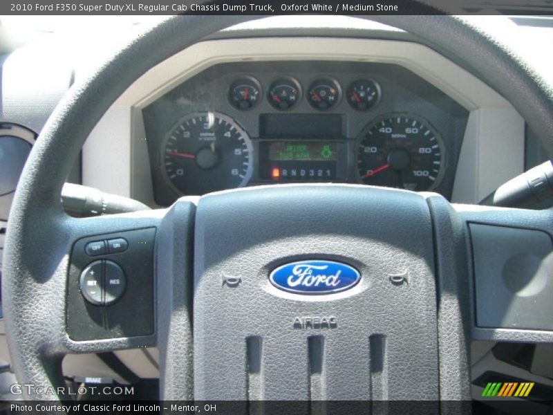 Oxford White / Medium Stone 2010 Ford F350 Super Duty XL Regular Cab Chassis Dump Truck
