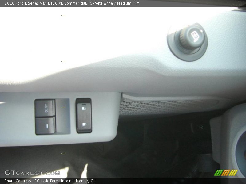 Oxford White / Medium Flint 2010 Ford E Series Van E150 XL Commericial