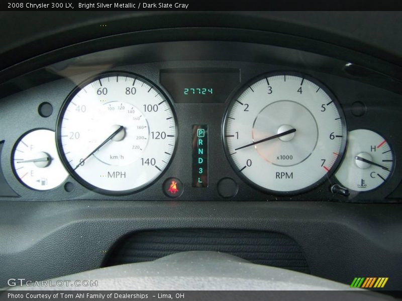 Bright Silver Metallic / Dark Slate Gray 2008 Chrysler 300 LX