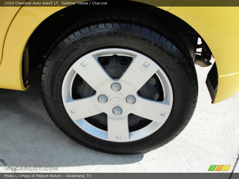 Summer Yellow / Charcoal 2009 Chevrolet Aveo Aveo5 LT