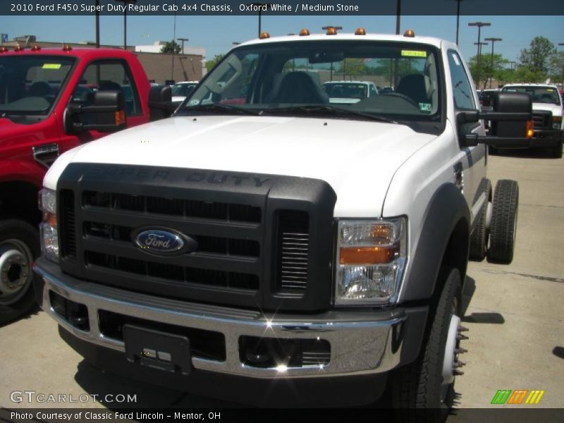Oxford White / Medium Stone 2010 Ford F450 Super Duty Regular Cab 4x4 Chassis