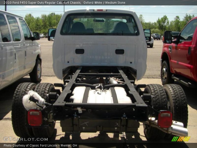 Oxford White / Medium Stone 2010 Ford F450 Super Duty Regular Cab 4x4 Chassis