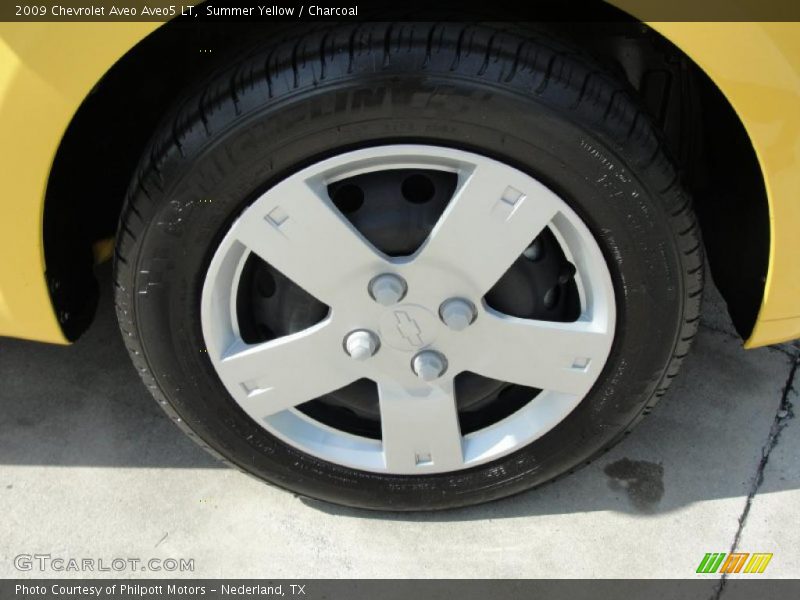 Summer Yellow / Charcoal 2009 Chevrolet Aveo Aveo5 LT