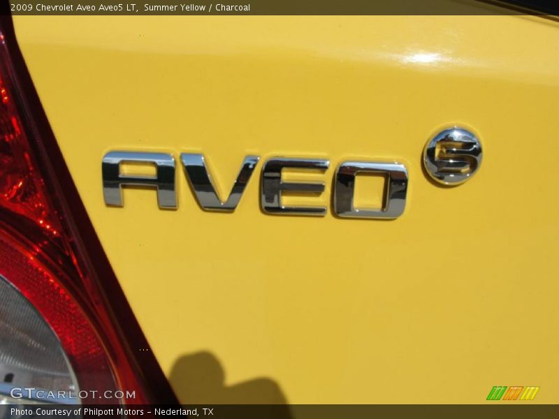Summer Yellow / Charcoal 2009 Chevrolet Aveo Aveo5 LT