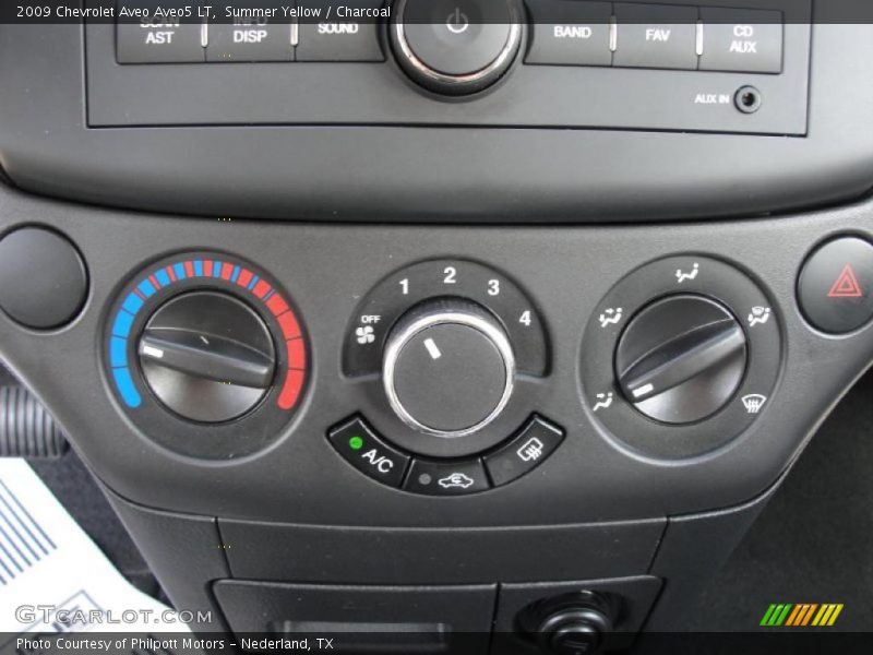 Summer Yellow / Charcoal 2009 Chevrolet Aveo Aveo5 LT
