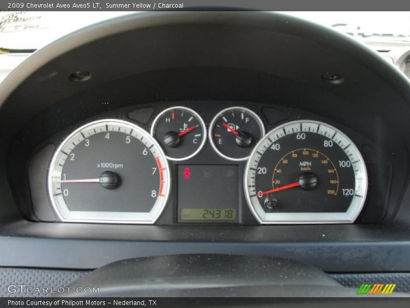 Summer Yellow / Charcoal 2009 Chevrolet Aveo Aveo5 LT