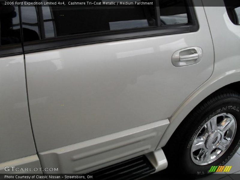 Cashmere Tri-Coat Metallic / Medium Parchment 2006 Ford Expedition Limited 4x4