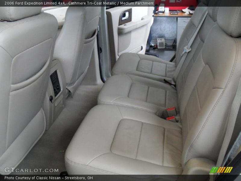 Cashmere Tri-Coat Metallic / Medium Parchment 2006 Ford Expedition Limited 4x4