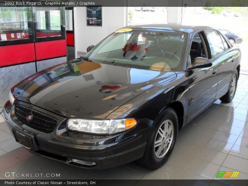 Graphite Metallic / Graphite 2002 Buick Regal LS