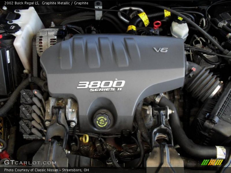 Graphite Metallic / Graphite 2002 Buick Regal LS