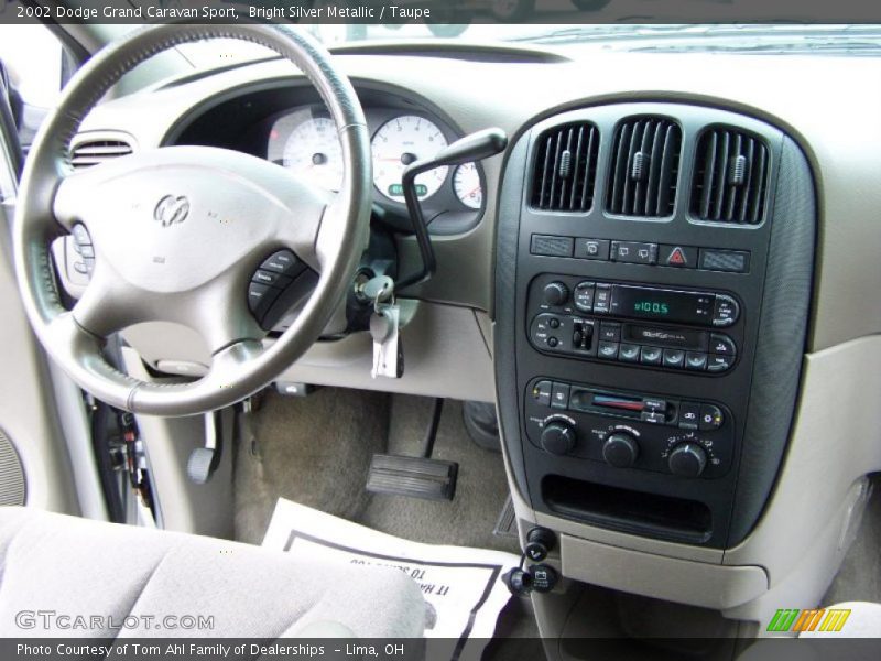 Bright Silver Metallic / Taupe 2002 Dodge Grand Caravan Sport