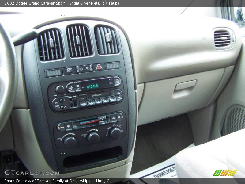 Bright Silver Metallic / Taupe 2002 Dodge Grand Caravan Sport