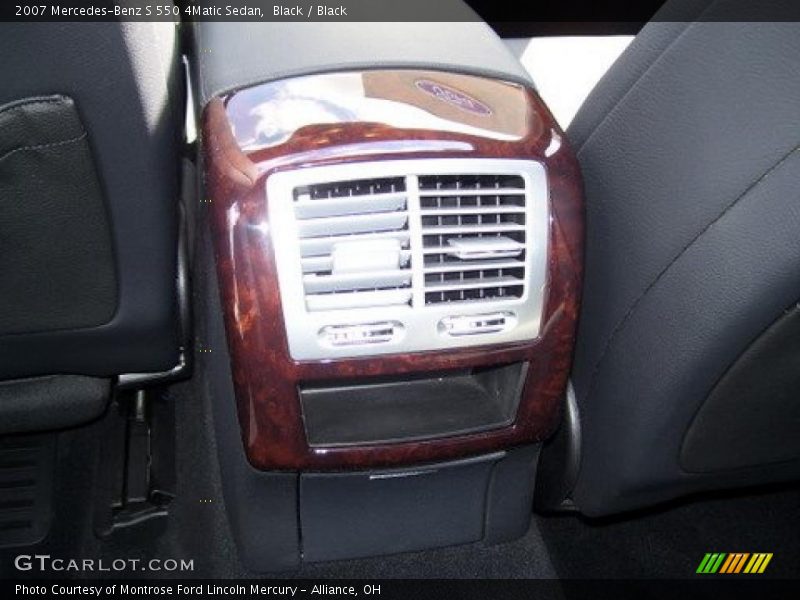Black / Black 2007 Mercedes-Benz S 550 4Matic Sedan