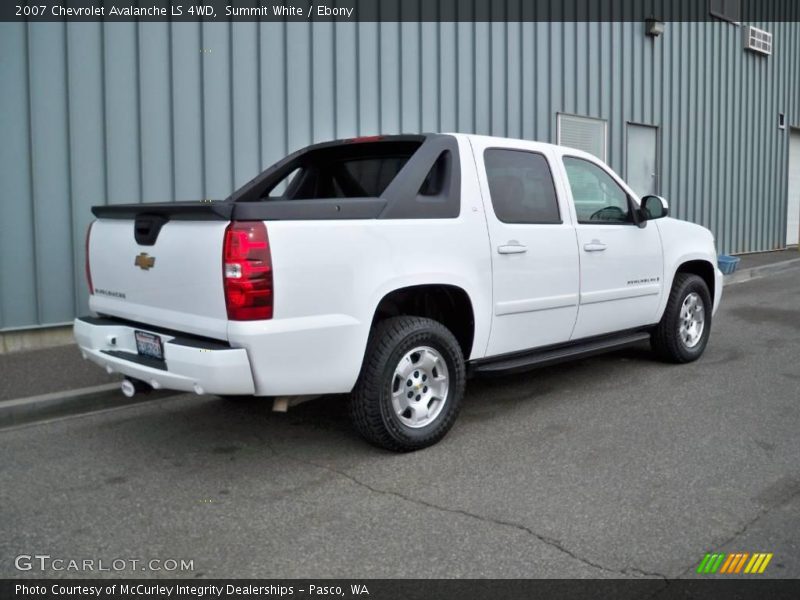 Summit White / Ebony 2007 Chevrolet Avalanche LS 4WD