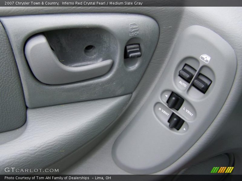 Inferno Red Crystal Pearl / Medium Slate Gray 2007 Chrysler Town & Country
