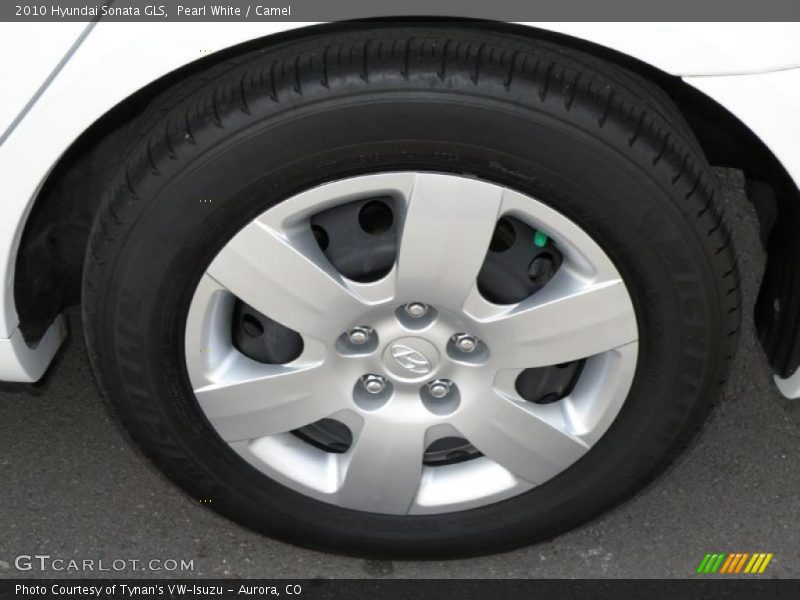 Pearl White / Camel 2010 Hyundai Sonata GLS