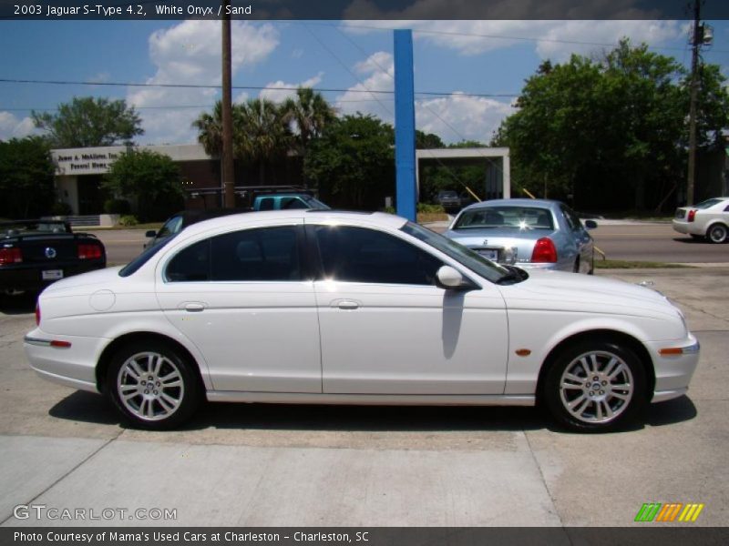 White Onyx / Sand 2003 Jaguar S-Type 4.2