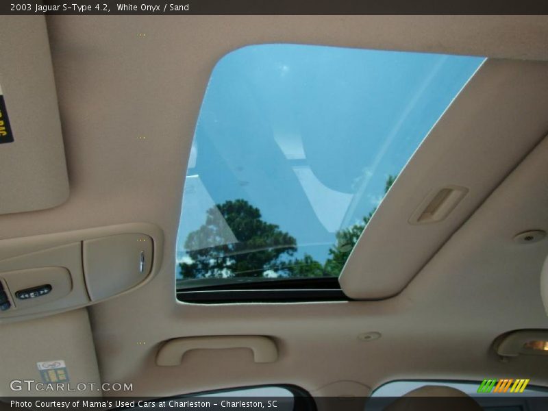 White Onyx / Sand 2003 Jaguar S-Type 4.2