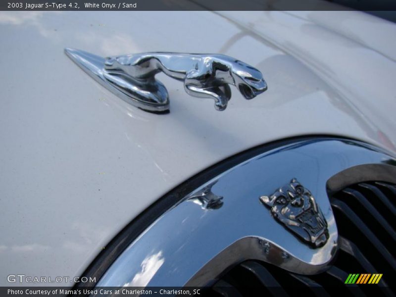 White Onyx / Sand 2003 Jaguar S-Type 4.2