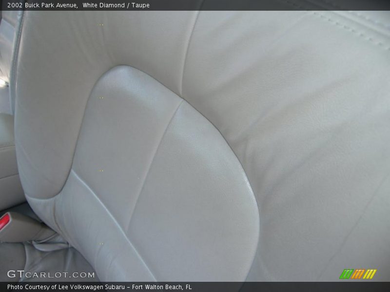 White Diamond / Taupe 2002 Buick Park Avenue