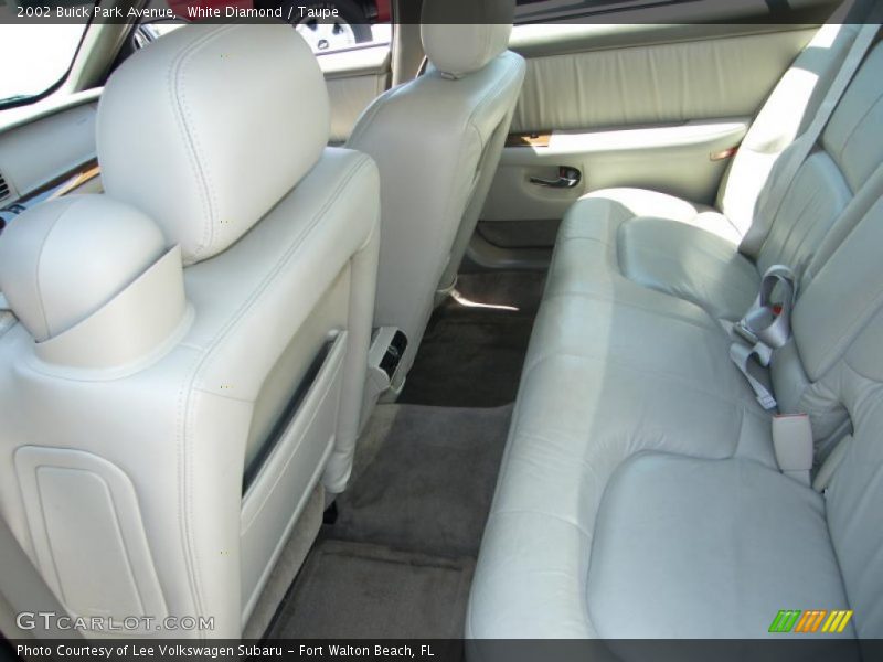 White Diamond / Taupe 2002 Buick Park Avenue