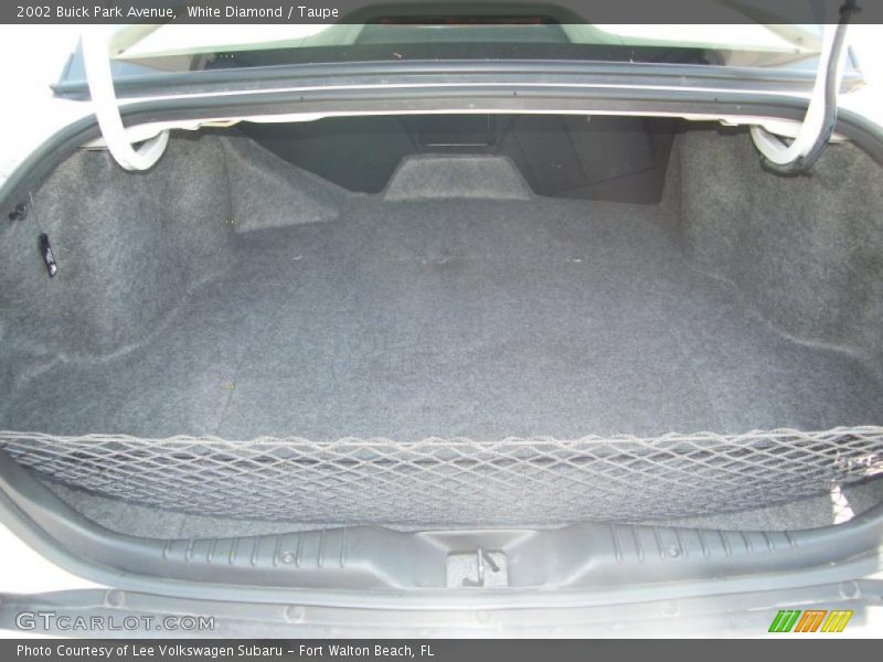 White Diamond / Taupe 2002 Buick Park Avenue