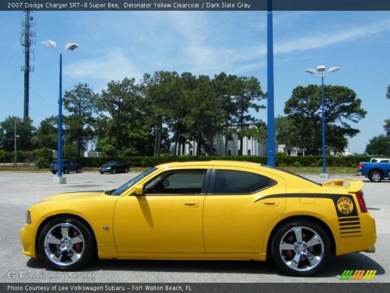 Detonator Yellow Clearcoat / Dark Slate Gray 2007 Dodge Charger SRT-8 Super Bee