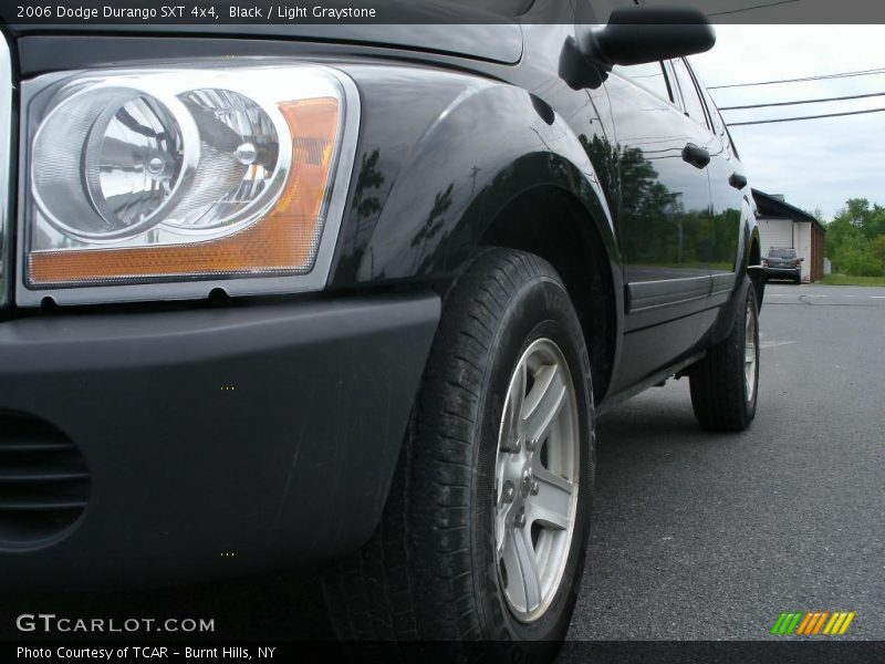 Black / Light Graystone 2006 Dodge Durango SXT 4x4