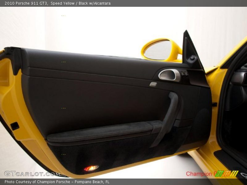 Speed Yellow / Black w/Alcantara 2010 Porsche 911 GT3