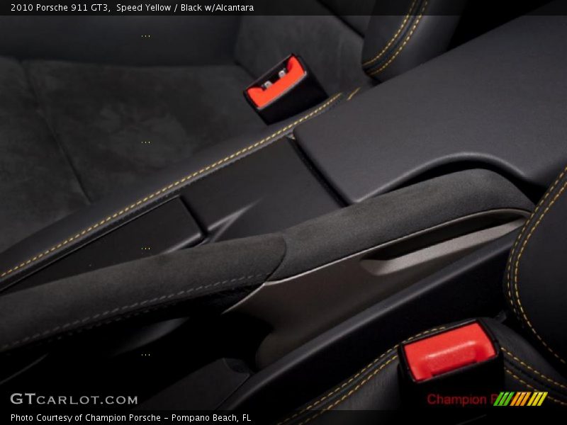 Speed Yellow / Black w/Alcantara 2010 Porsche 911 GT3