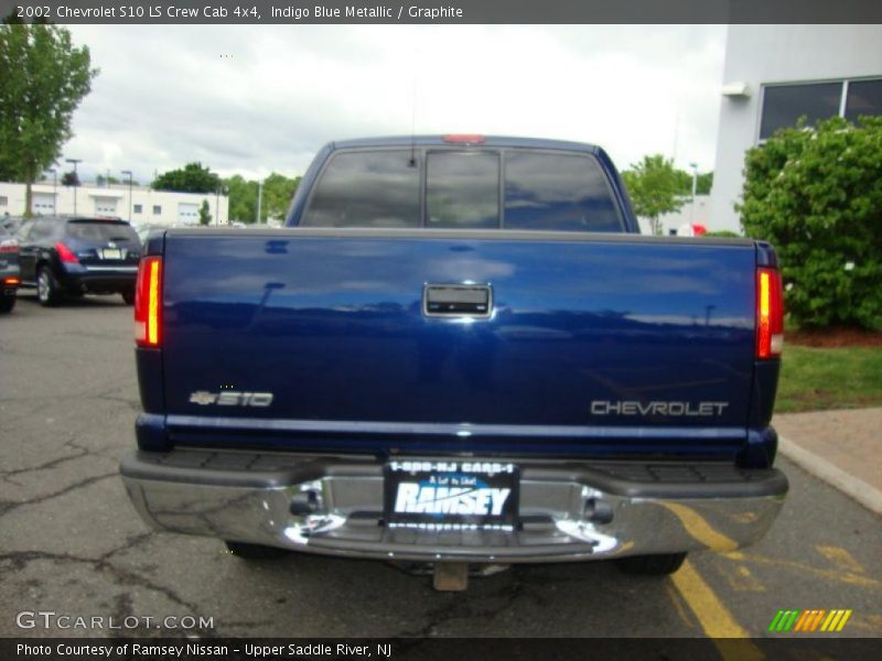 Indigo Blue Metallic / Graphite 2002 Chevrolet S10 LS Crew Cab 4x4