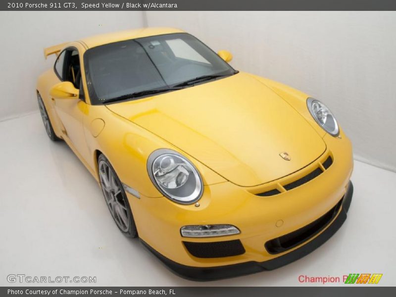 Speed Yellow / Black w/Alcantara 2010 Porsche 911 GT3