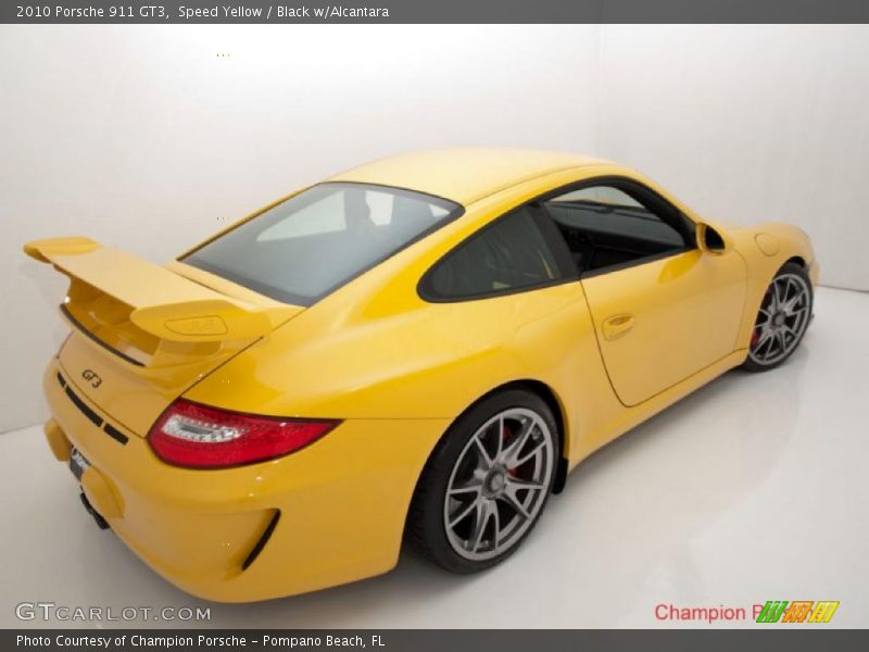 Speed Yellow / Black w/Alcantara 2010 Porsche 911 GT3