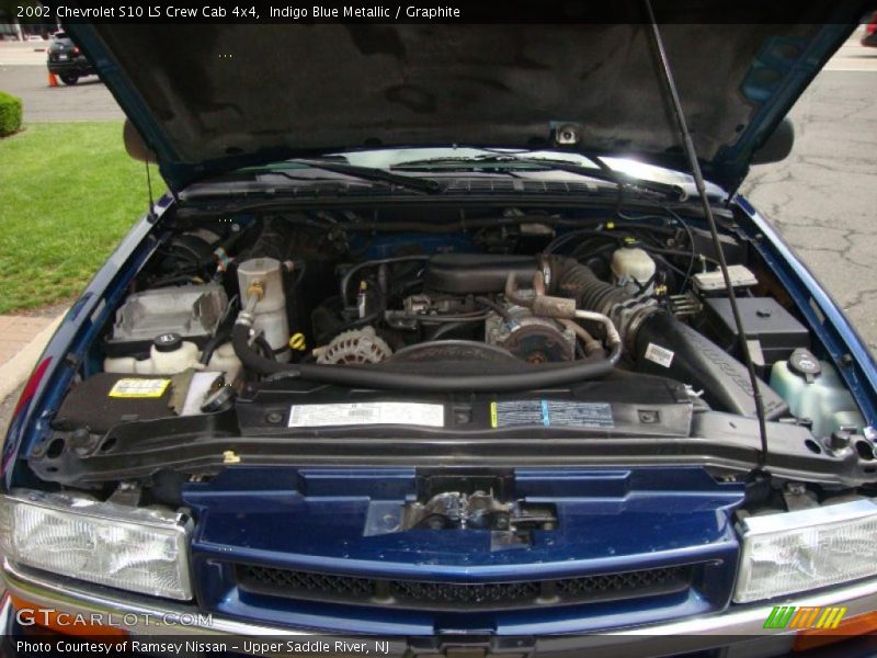 Indigo Blue Metallic / Graphite 2002 Chevrolet S10 LS Crew Cab 4x4